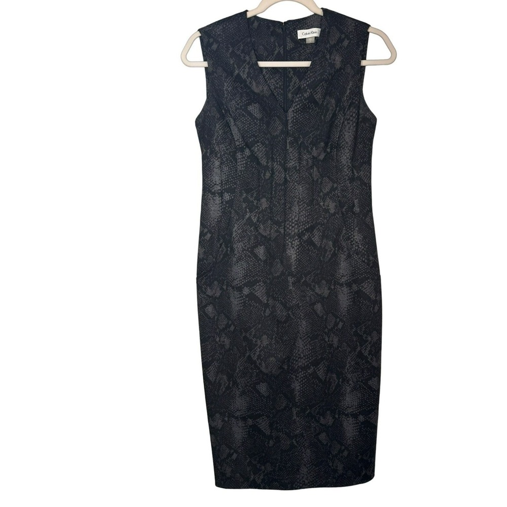 Calvin Klein Sheath Dress Black Snake‎ V-Neck Sleeveless Workwear Size 6 Womens
